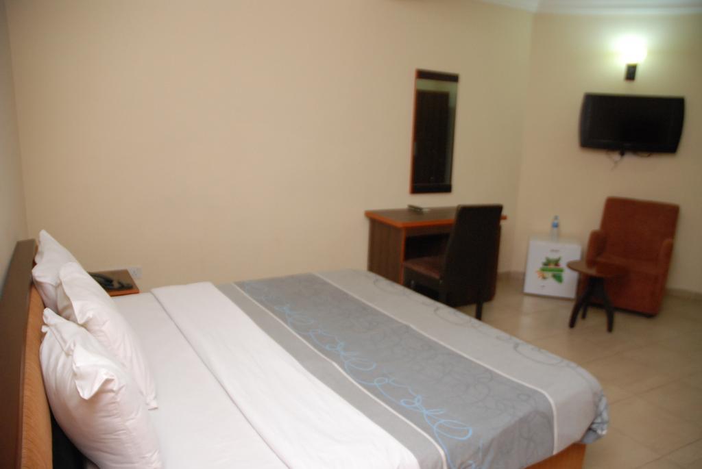 Knightsbridge Hotel Ikeja Εξωτερικό φωτογραφία