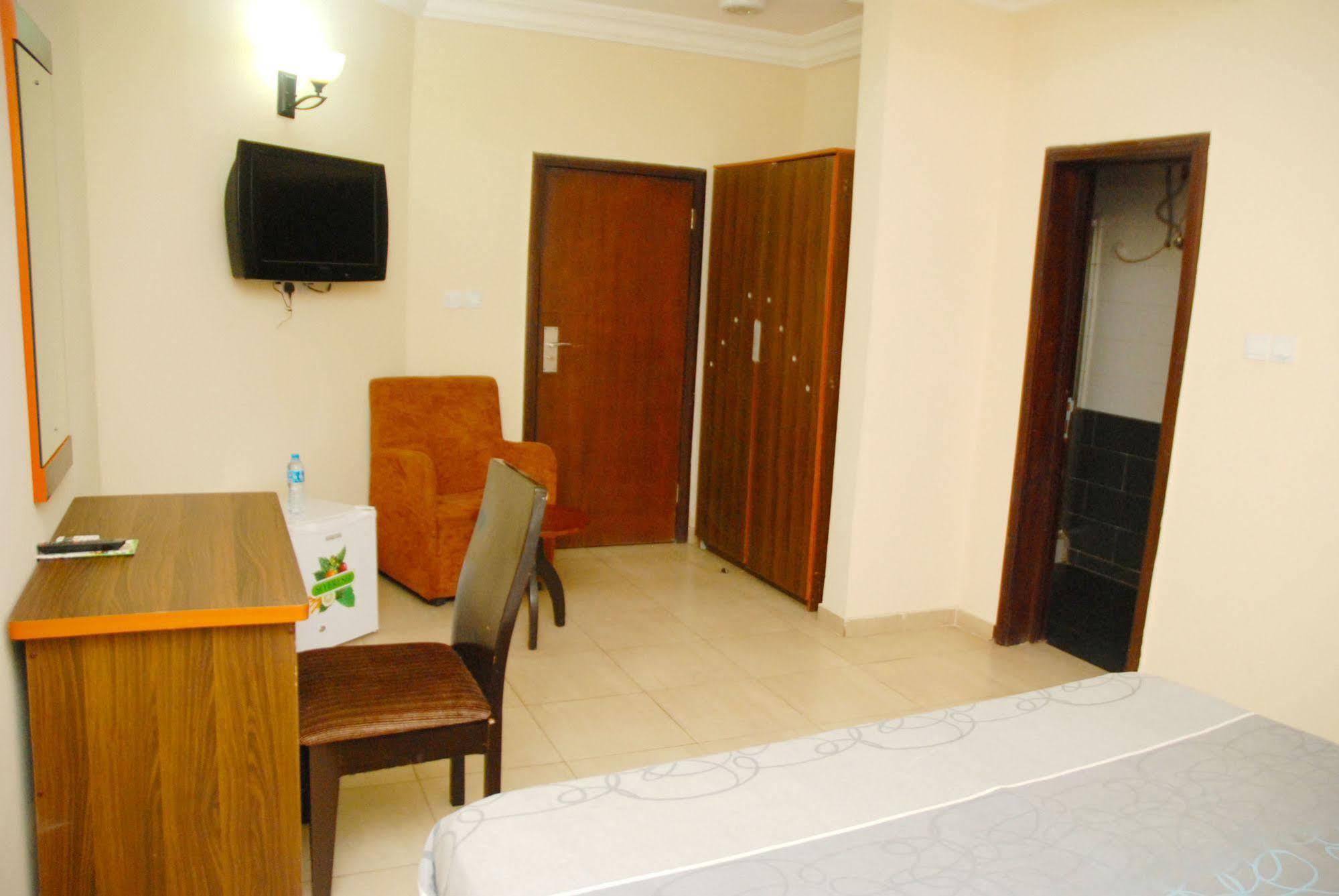 Knightsbridge Hotel Ikeja Εξωτερικό φωτογραφία