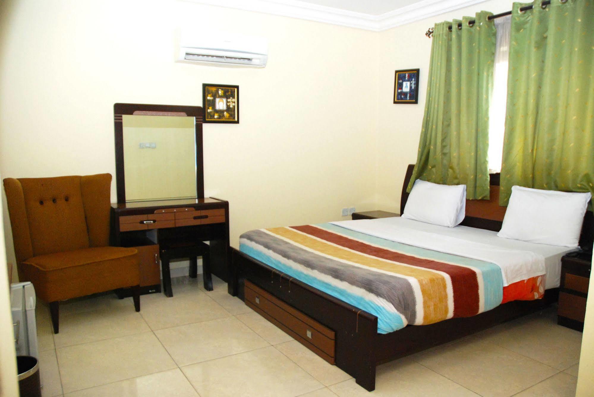 Knightsbridge Hotel Ikeja Εξωτερικό φωτογραφία