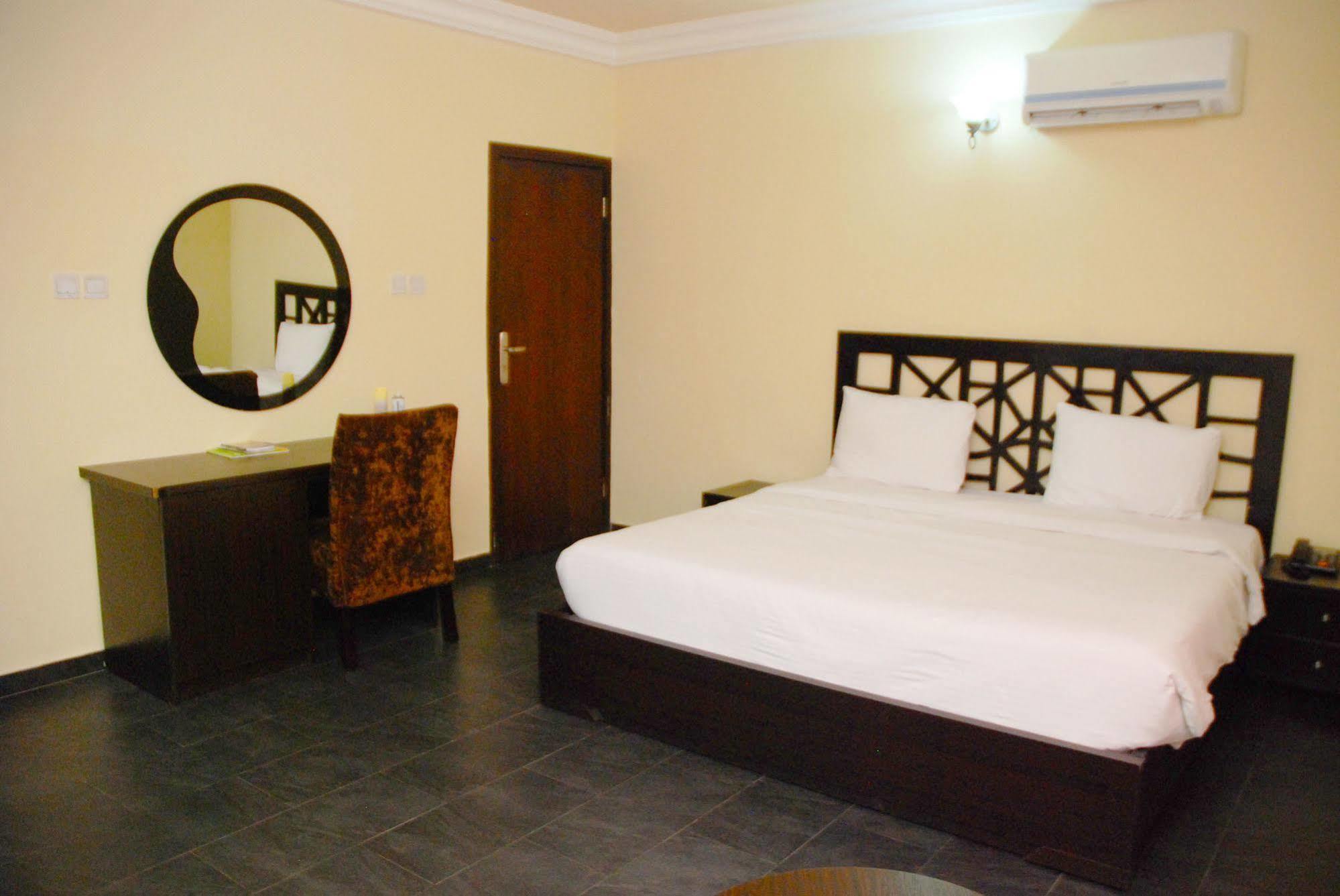 Knightsbridge Hotel Ikeja Εξωτερικό φωτογραφία
